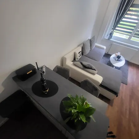 Sylwia's Apartman *